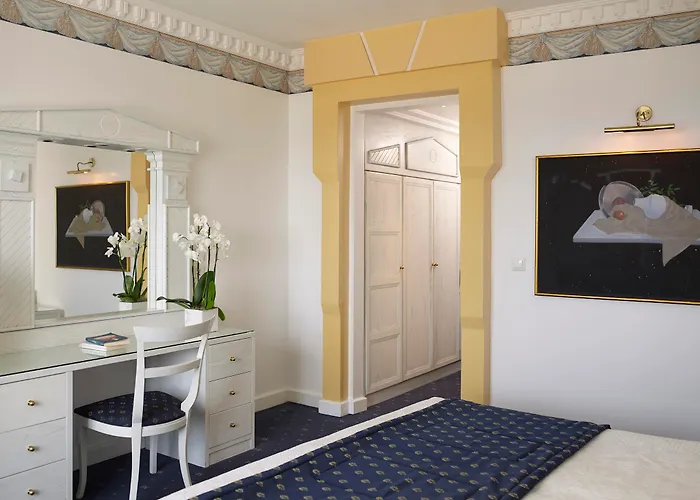 Mitsis Grand Rhodes City