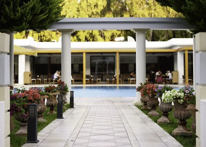 Resort Mitsis Grand 5*